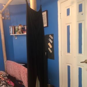 Sleeveless black pantsuit